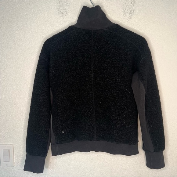 Lululemon Stand Out Sherpa 1/2 Zip Black 4 - Picture 7 of 11